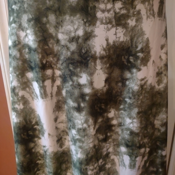 Lularoe women's green and white size medium soft stretchy skirt - Picture 2 of 5